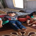 Foto: Istri korban beserta anaknya