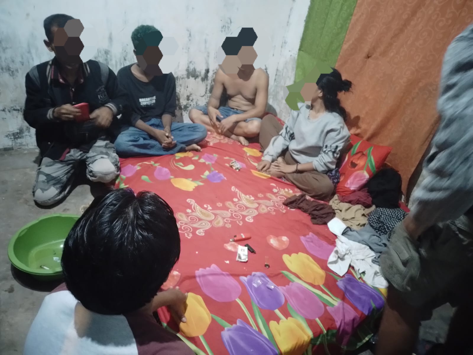 Para terduga pelaku bandar dan pengedar Narkoba saat diamankan Para terduga pelaku bandar dan pengedar Narkoba saat diamankan