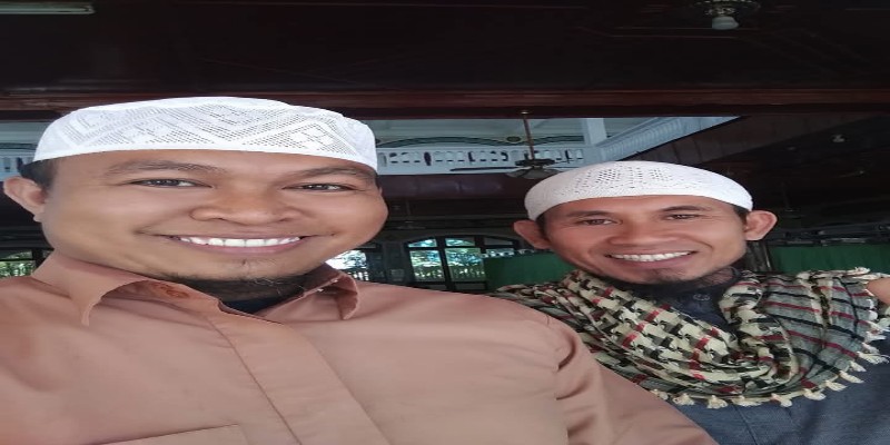 Foto: Ustadz Julkifli dan Ustadz. Imanudin Foto: Ustadz Julkifli dan Ustadz. Imanudin