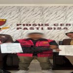 Pejabat BNI KCP Woha saat diamankan penyidik