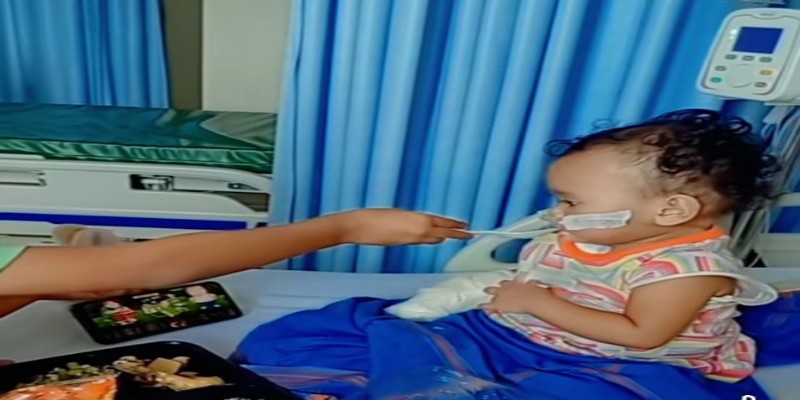 Bocah Malang (Arumi, red) saat di RSUD Provinsi NTB Bocah Malang (Arumi, red) saat di RSUD Provinsi NTB